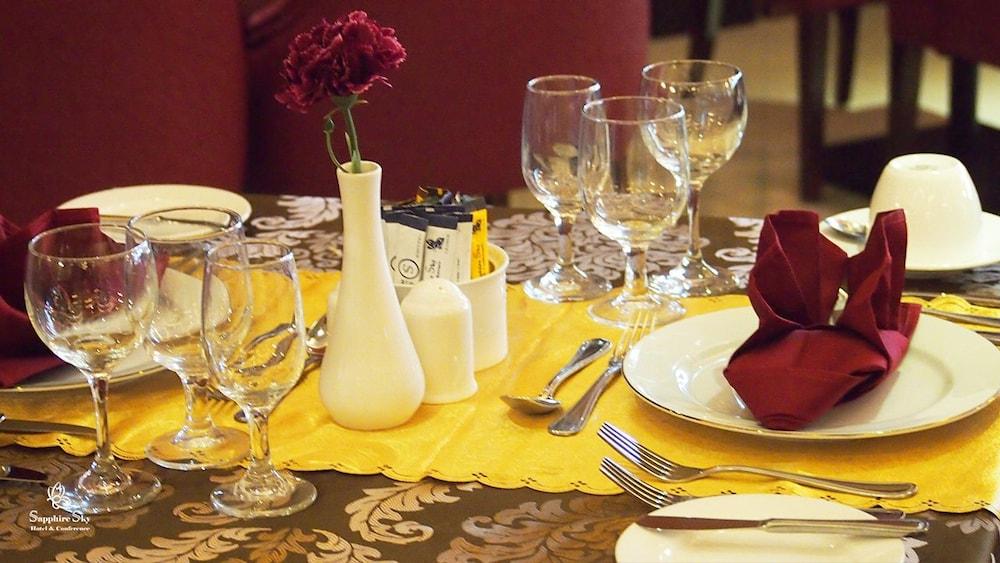 Sapphire Sky Hotel & Conference Serpong Zewnętrze zdjęcie