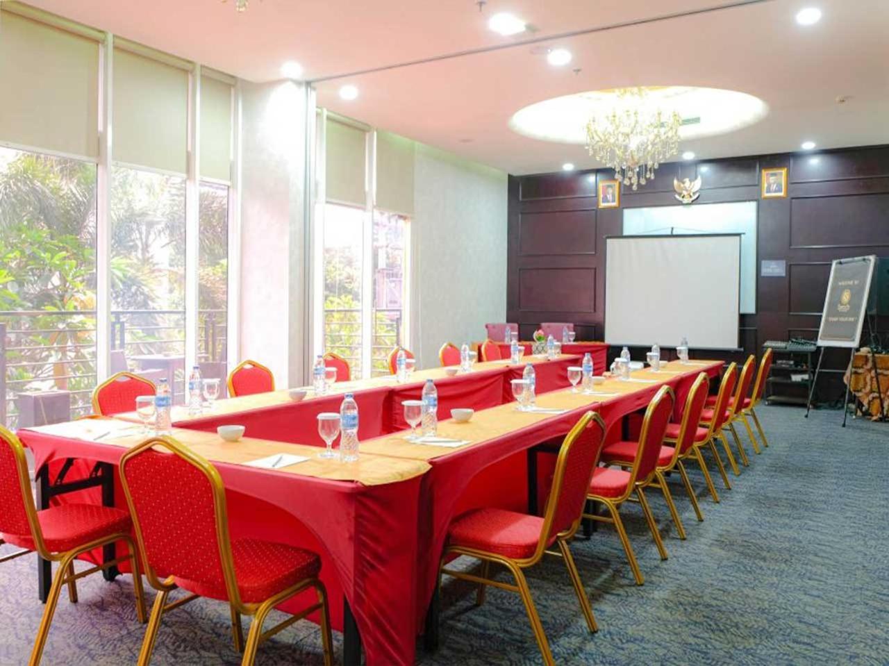Sapphire Sky Hotel & Conference Serpong Zewnętrze zdjęcie