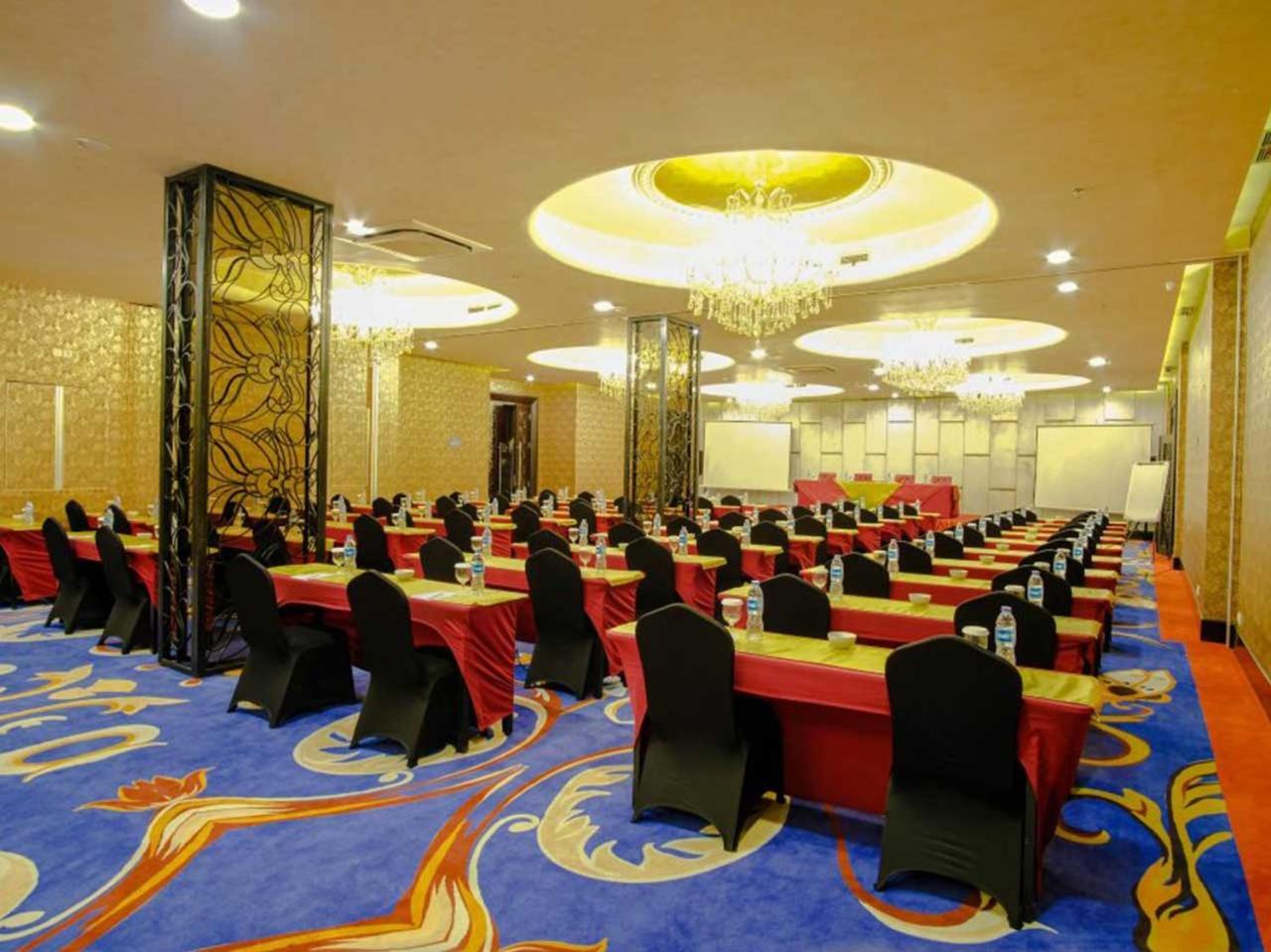 Sapphire Sky Hotel & Conference Serpong Zewnętrze zdjęcie