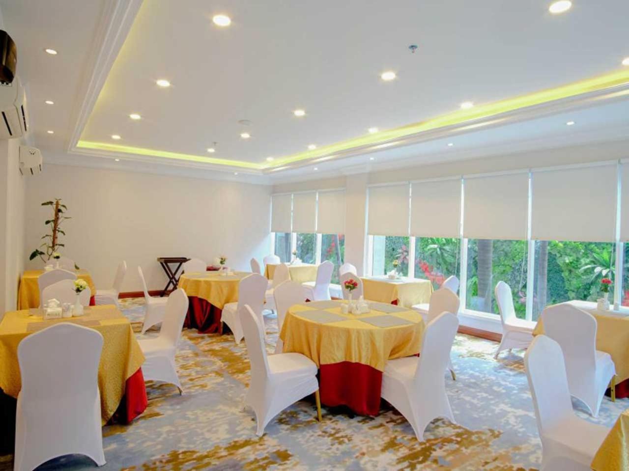 Sapphire Sky Hotel & Conference Serpong Zewnętrze zdjęcie